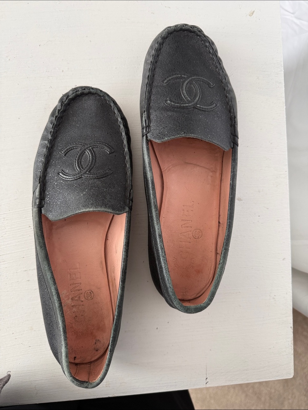CHANEL Black Leather CC Logo Men's Loafers